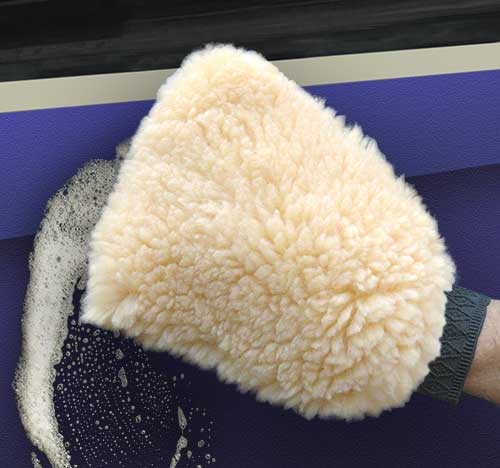 Buffalo Synthetic Wool Wash Mitt